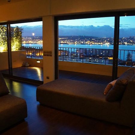 Penthouse Bellevue Apartment Almada Bagian luar foto
