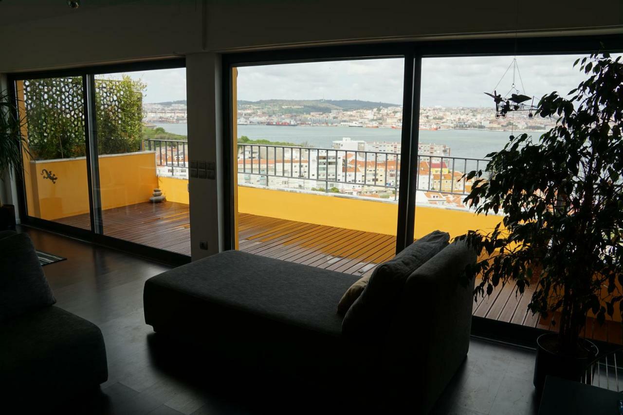 Penthouse Bellevue Apartment Almada Bagian luar foto
