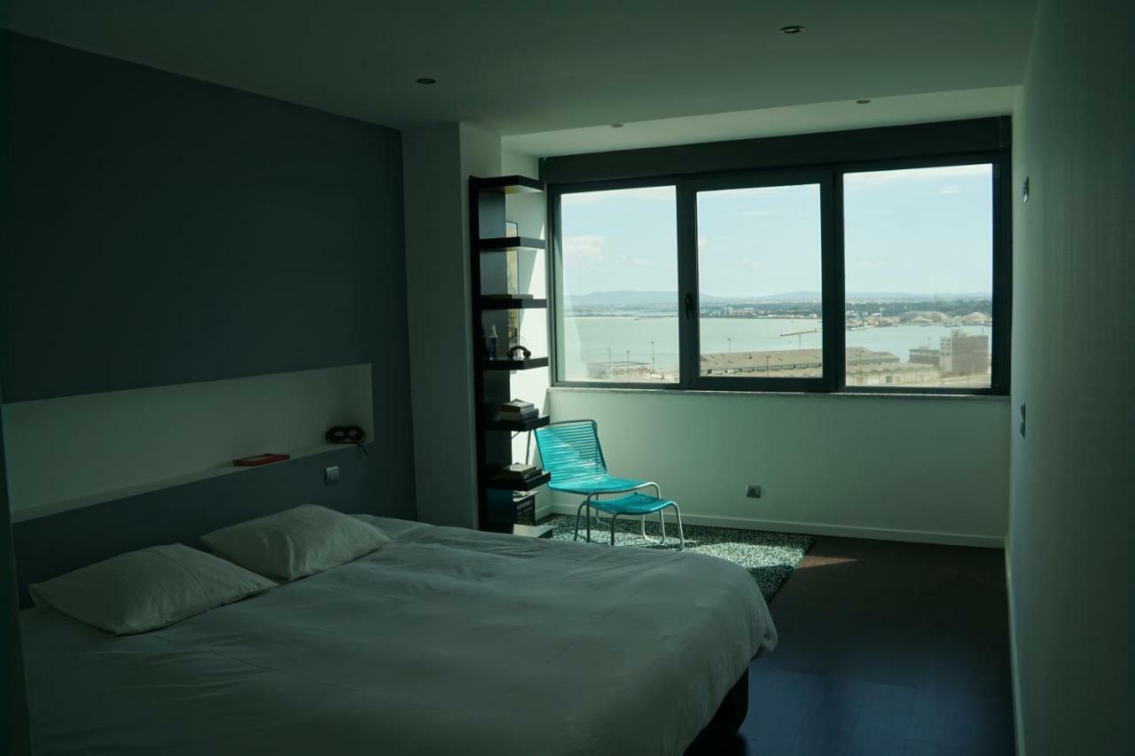 Penthouse Bellevue Apartment Almada Bagian luar foto