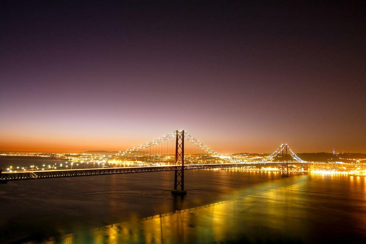 Penthouse Bellevue Apartment Almada Bagian luar foto